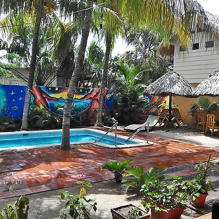 Hotel Los Cobanos Village Lodge Exterior photo