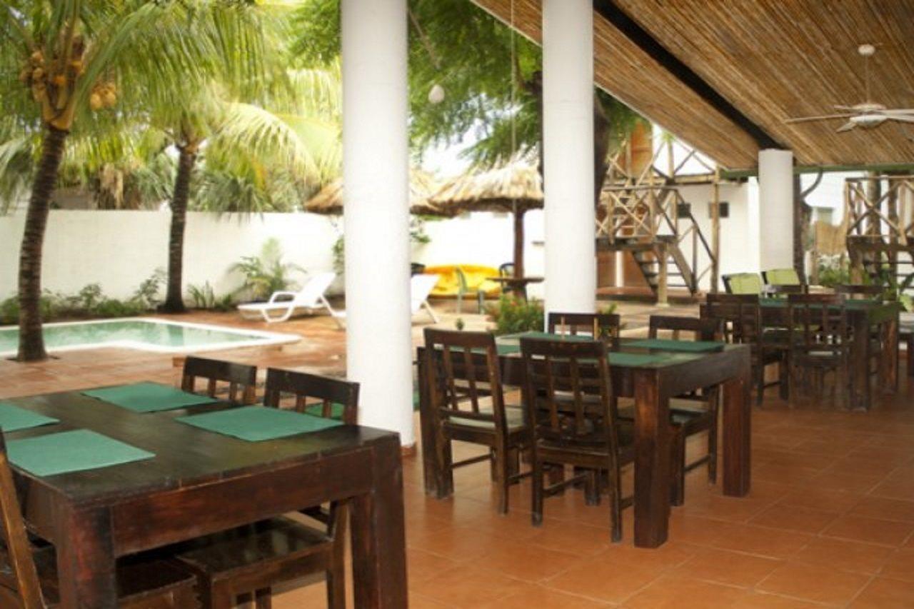 Hotel Los Cobanos Village Lodge Exterior photo