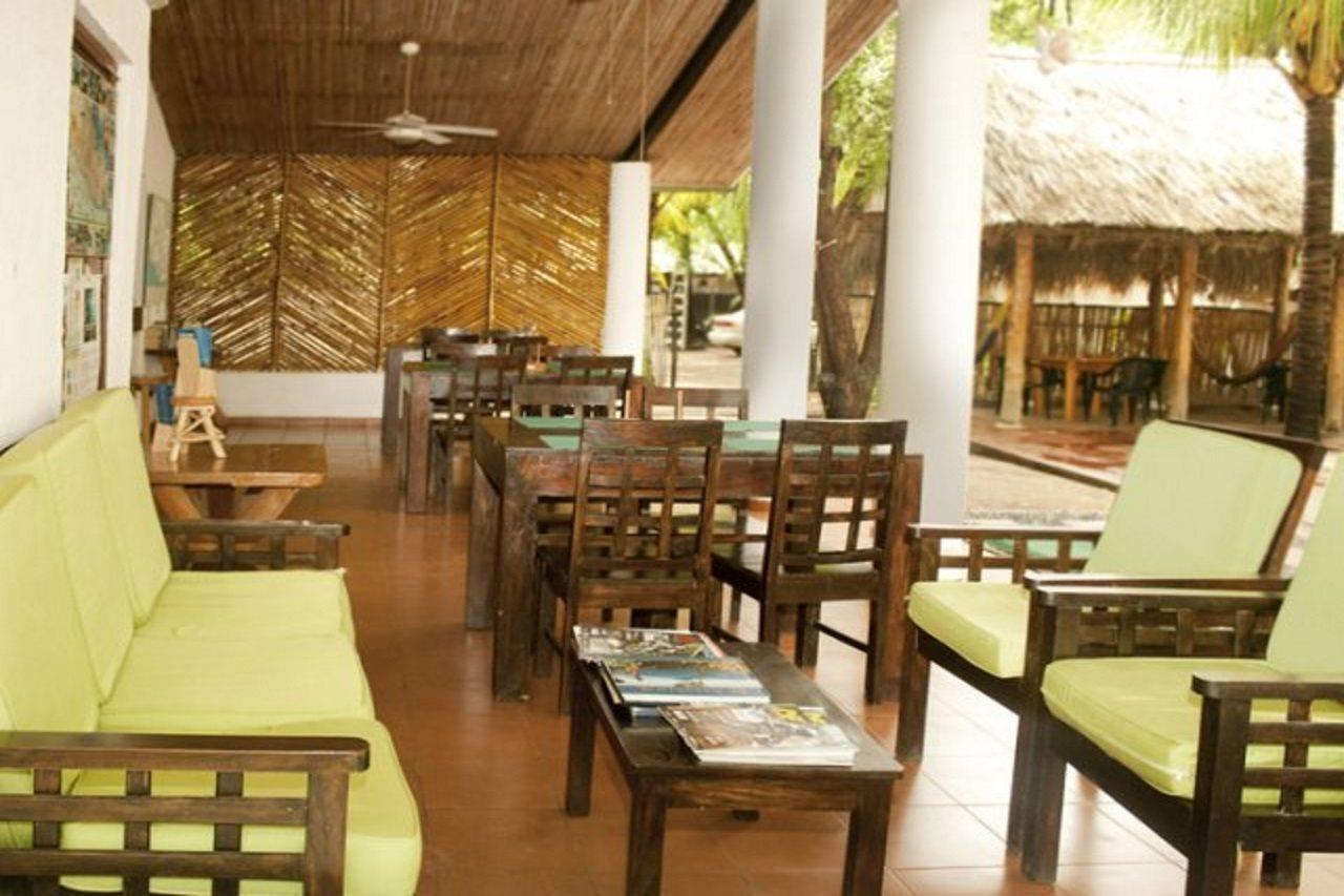 Hotel Los Cobanos Village Lodge Exterior photo