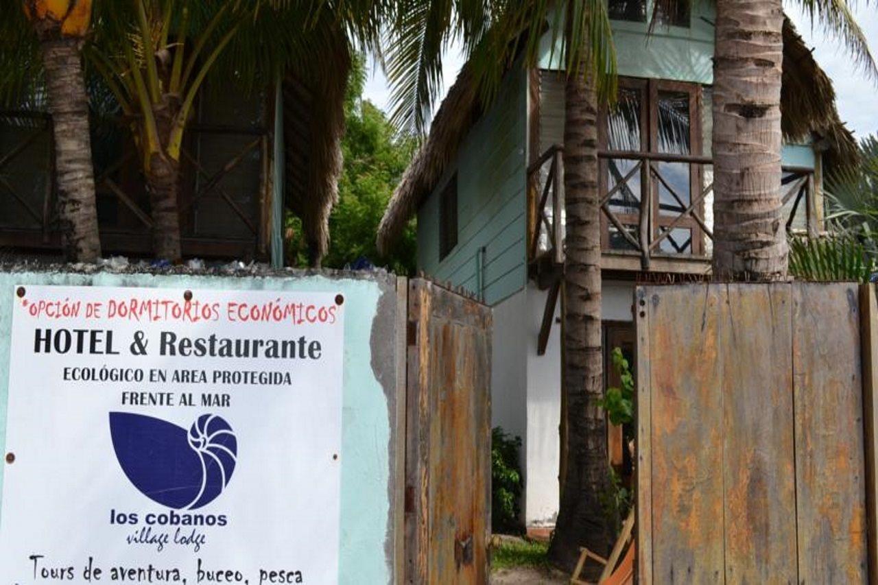 Hotel Los Cobanos Village Lodge Exterior photo