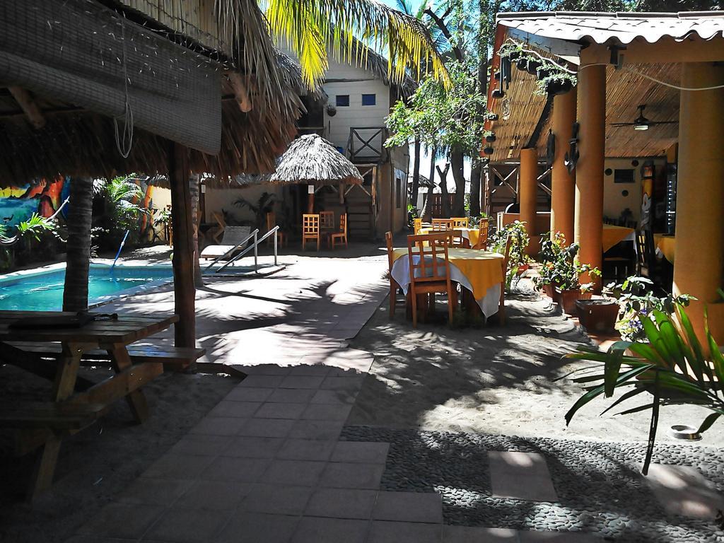 Hotel Los Cobanos Village Lodge Exterior photo